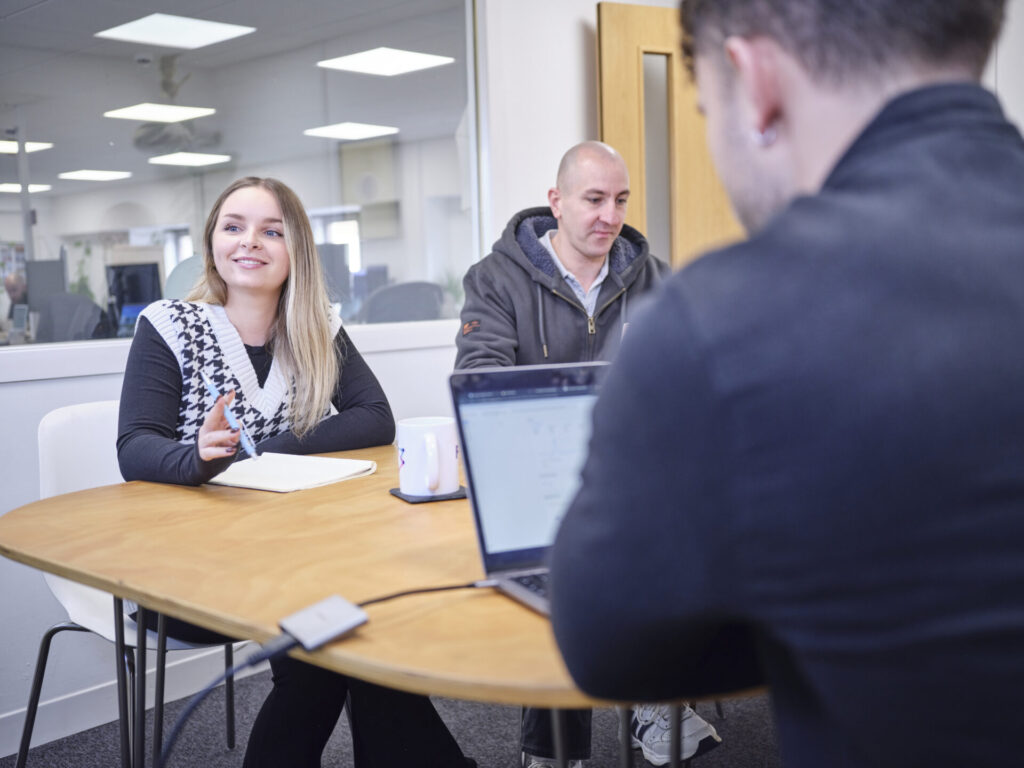 Klaudia & Chris Full Colour in the Office
